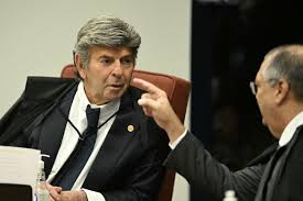 Fux causa estranheza internacional no julgamento de Bolsonaro!