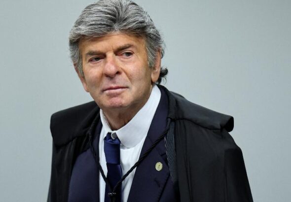 Fux causa estranheza internacional no julgamento de Bolsonaro!